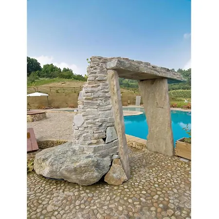 Fattoria Delle Vignole * Sommariva Perno