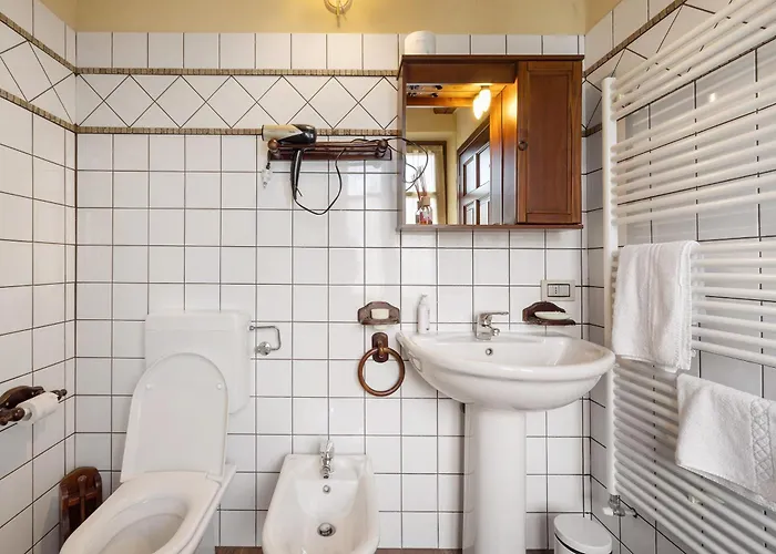 Fattoria Delle Vignole Sommariva Perno